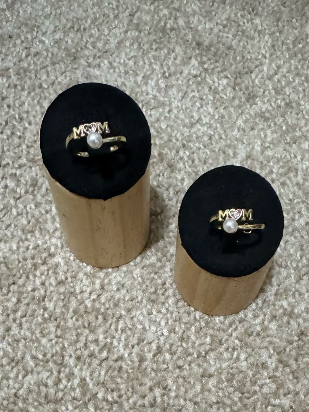 Gold-Tone MOM Pearl Accent Ring - Classic Mother's Day Jewelry